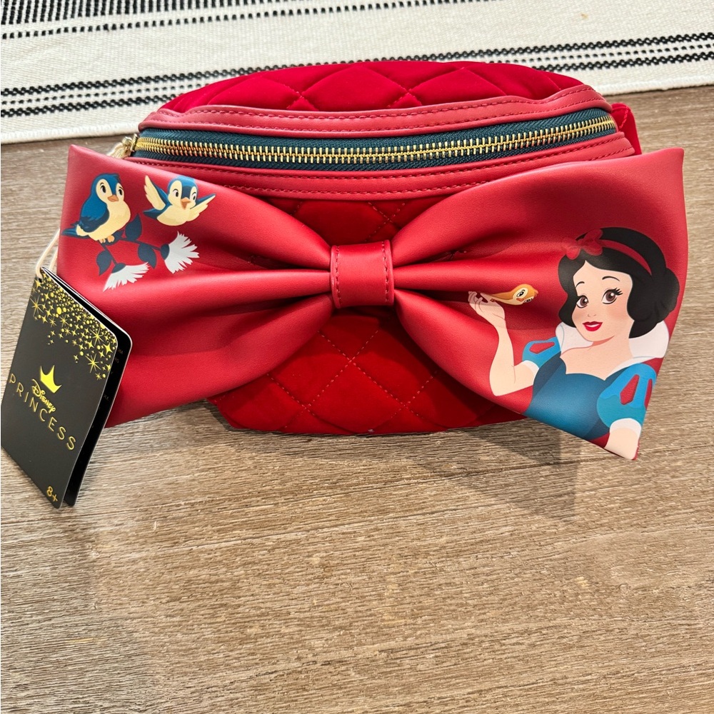 Loungefly Red Snow White Crossbody Bag